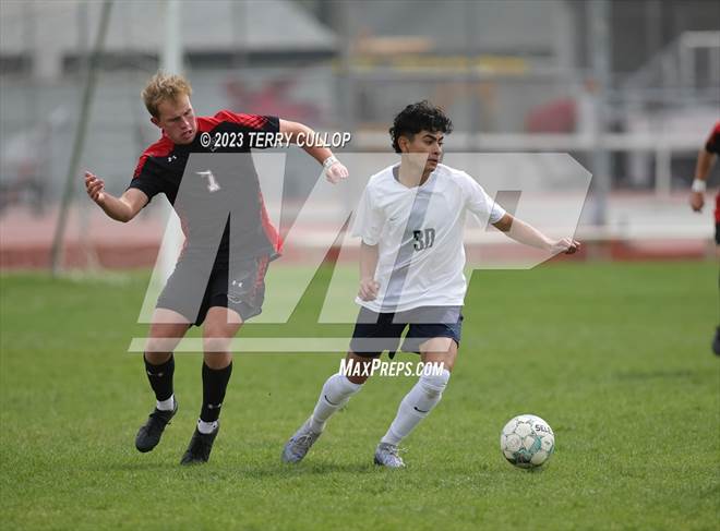 null - Photo 01