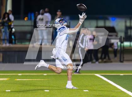 Thumbnail 2 in Lindale @ Little Cypress-Mauriceville (UIL Football 4A D1 Region 3 BI-District) photogallery.