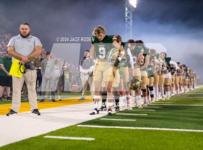 Thumbnail 2 in Lindale @ Little Cypress-Mauriceville (UIL Football 4A D1 Region 3 BI-District) photogallery.