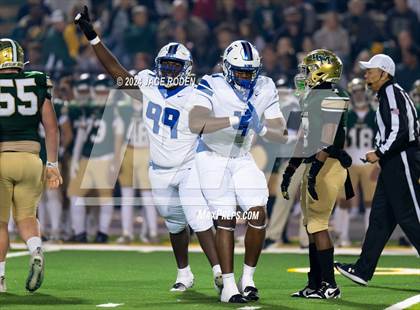 Thumbnail 3 in Lindale @ Little Cypress-Mauriceville (UIL Football 4A D1 Region 3 BI-District) photogallery.