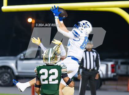 Thumbnail 1 in Lindale @ Little Cypress-Mauriceville (UIL Football 4A D1 Region 3 BI-District) photogallery.