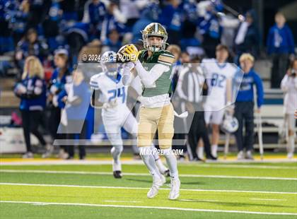 Thumbnail 1 in Lindale @ Little Cypress-Mauriceville (UIL Football 4A D1 Region 3 BI-District) photogallery.