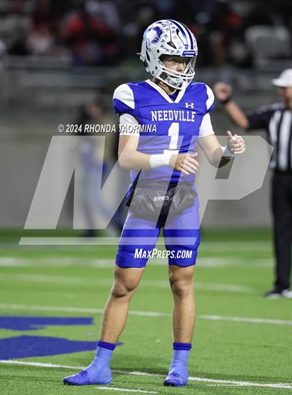 Thumbnail 3 in Needville vs. Kilgore (UIL Football 4A D1 Region III Area) photogallery.