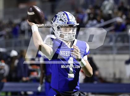 Thumbnail 2 in Needville vs. Kilgore (UIL Football 4A D1 Region III Area) photogallery.