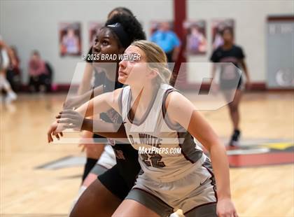 Thumbnail 1 in Istrouma vs E.D. White (D2 regional) photogallery.
