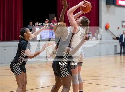 Thumbnail 1 in Istrouma vs E.D. White (D2 regional) photogallery.