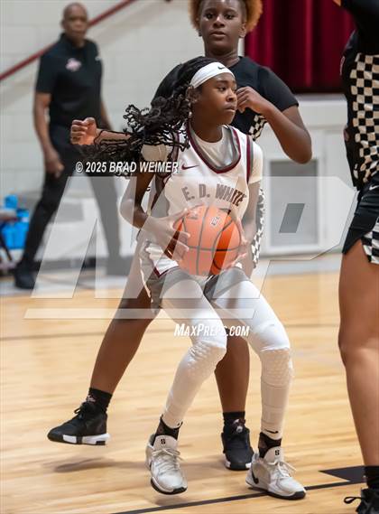Thumbnail 1 in Istrouma vs E.D. White (D2 regional) photogallery.