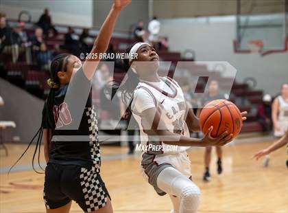 Thumbnail 2 in Istrouma vs E.D. White (D2 regional) photogallery.