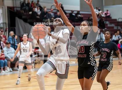 Thumbnail 1 in Istrouma vs E.D. White (D2 regional) photogallery.