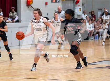 Thumbnail 2 in Istrouma vs E.D. White (D2 regional) photogallery.