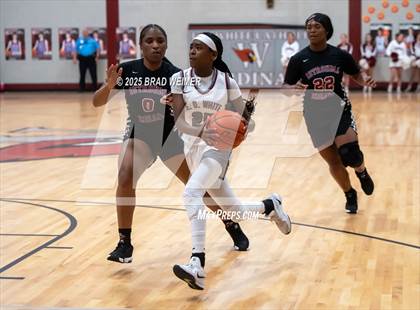 Thumbnail 2 in Istrouma vs E.D. White (D2 regional) photogallery.
