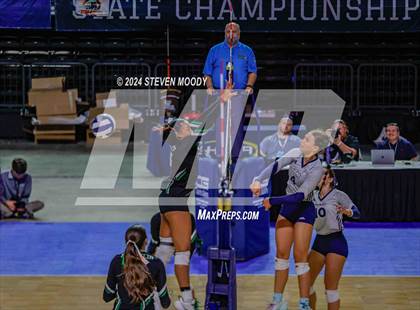 Thumbnail 1 in Benjamin Franklin vs. St. Thomas More (LHSAA Division I Final) photogallery.