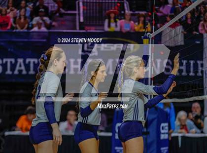 Thumbnail 3 in Benjamin Franklin vs. St. Thomas More (LHSAA Division I Final) photogallery.