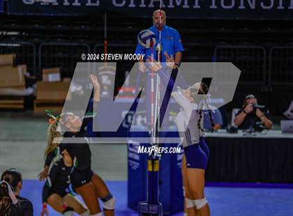 Thumbnail 1 in Benjamin Franklin vs. St. Thomas More (LHSAA Division I Final) photogallery.