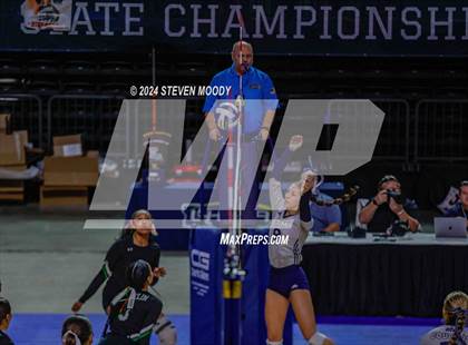 Thumbnail 2 in Benjamin Franklin vs. St. Thomas More (LHSAA Division I Final) photogallery.