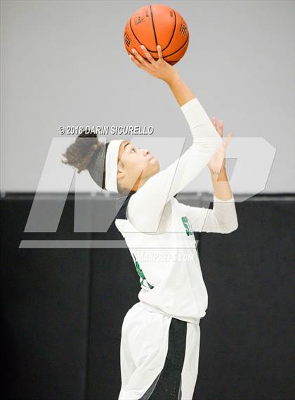 Thumbnail 3 in Perry vs. St. Mary's (Nike Tournament of Champions) photogallery.