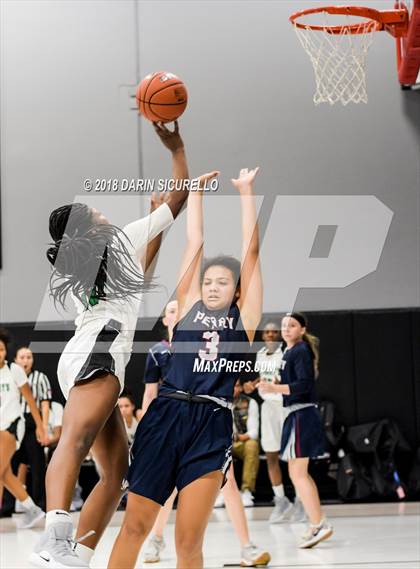 Thumbnail 2 in Perry vs. St. Mary's (Nike Tournament of Champions) photogallery.