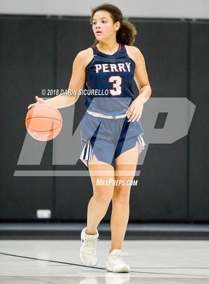 Thumbnail 3 in Perry vs. St. Mary's (Nike Tournament of Champions) photogallery.