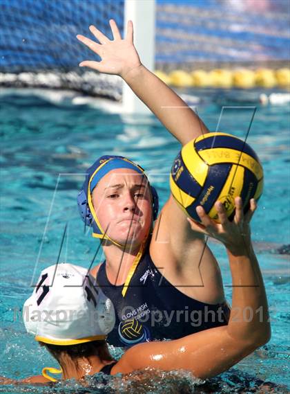 Thumbnail 2 in Clovis vs Leland (St. Francis Invitational) photogallery.