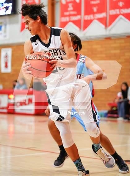Thumbnail 2 in Round Mountain vs Owyhee (WREC Classic) photogallery.
