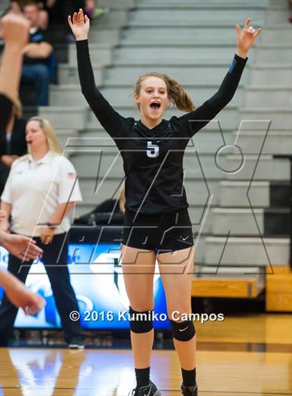Thumbnail 1 in Allen @ Hebron photogallery.