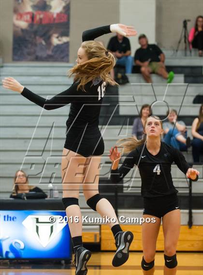 Thumbnail 2 in Allen @ Hebron photogallery.