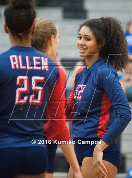Thumbnail 2 in Allen @ Hebron photogallery.