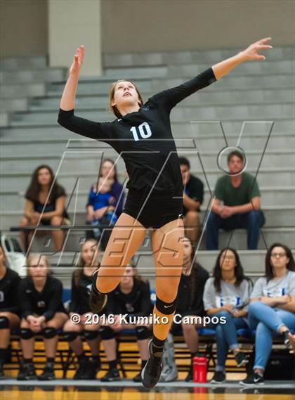Thumbnail 1 in Allen @ Hebron photogallery.