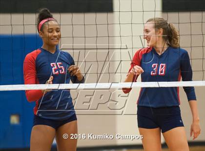 Thumbnail 2 in Allen @ Hebron photogallery.