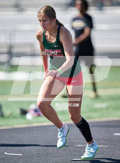 Thumbnail 1 in UIL 6A Track & Field Area 13&14 (High Jump) photogallery.