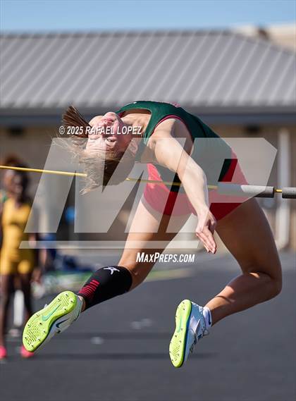 Thumbnail 2 in UIL 6A Track & Field Area 13&14 (High Jump) photogallery.