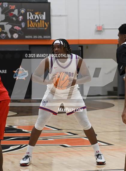 Thumbnail 3 in Wisconsin Lutheran vs. Pike (Kevin Brown Memorial Tournament of Champions) photogallery.