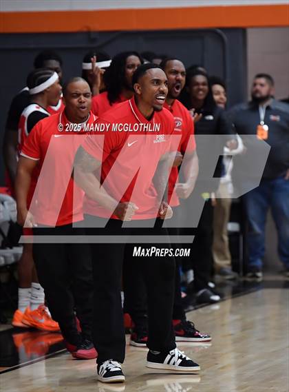 Thumbnail 3 in Wisconsin Lutheran vs. Pike (Kevin Brown Memorial Tournament of Champions) photogallery.