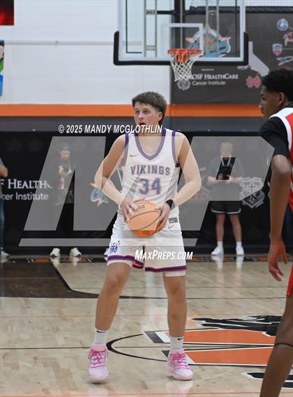 Thumbnail 2 in Wisconsin Lutheran vs. Pike (Kevin Brown Memorial Tournament of Champions) photogallery.