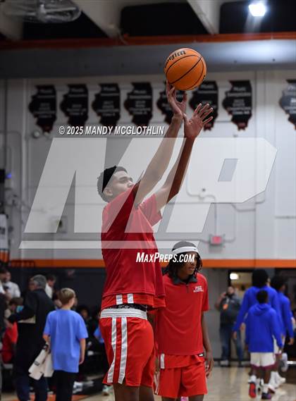 Thumbnail 2 in Wisconsin Lutheran vs. Pike (Kevin Brown Memorial Tournament of Champions) photogallery.