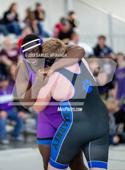 Thumbnail 2 in Kearney vs. Grand Island (Flatwater Fracas Wrestling Tournament) photogallery.