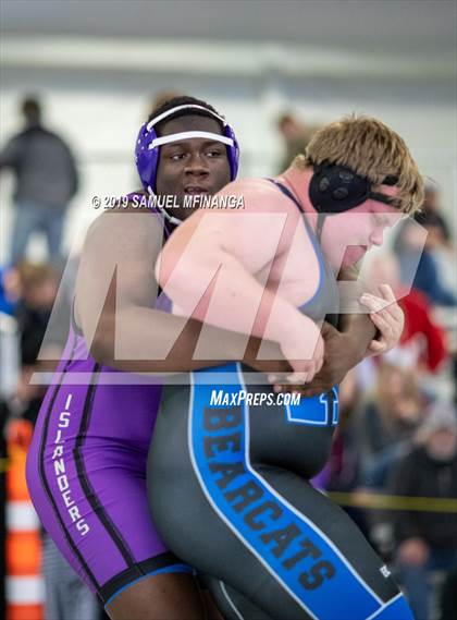 Thumbnail 3 in Kearney vs. Grand Island (Flatwater Fracas Wrestling Tournament) photogallery.