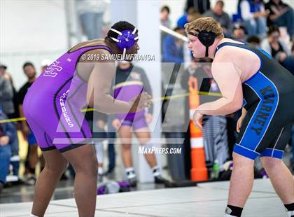 Thumbnail 1 in Kearney vs. Grand Island (Flatwater Fracas Wrestling Tournament) photogallery.