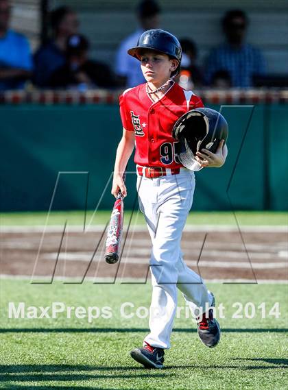Thumbnail 3 in San Lorenzo Valley @ St. Francis (CIF CCS First Round Playoff) photogallery.