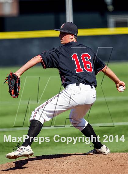Thumbnail 2 in San Lorenzo Valley @ St. Francis (CIF CCS First Round Playoff) photogallery.