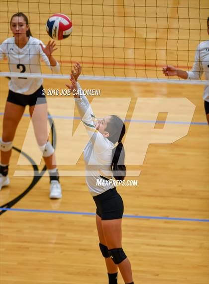 Thumbnail 2 in Rowe [Nikki] vs Smithson Valley (NEISD Volleyball Tournament) photogallery.