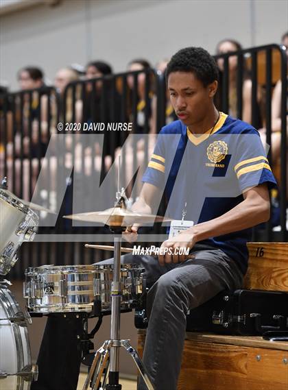 Thumbnail 1 in Santa Monica vs. Crean Lutheran (CIF 3AA Championship) photogallery.