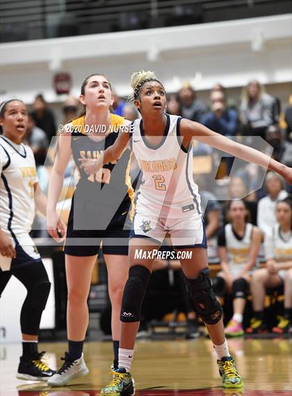 Thumbnail 2 in Santa Monica vs. Crean Lutheran (CIF 3AA Championship) photogallery.