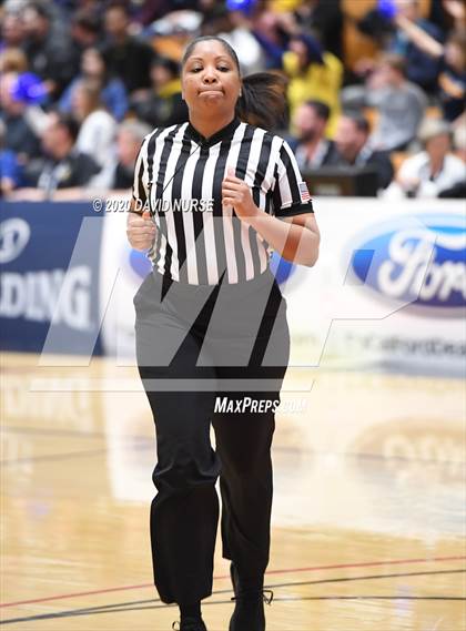Thumbnail 1 in Santa Monica vs. Crean Lutheran (CIF 3AA Championship) photogallery.