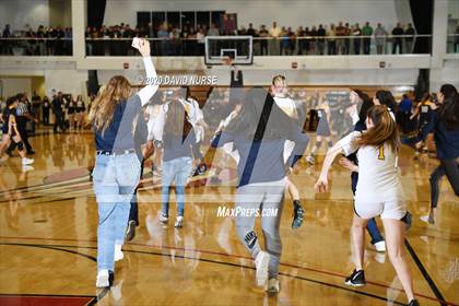 Thumbnail 2 in Santa Monica vs. Crean Lutheran (CIF 3AA Championship) photogallery.