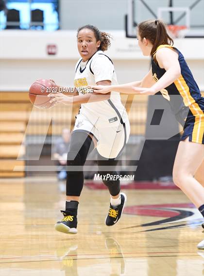Thumbnail 3 in Santa Monica vs. Crean Lutheran (CIF 3AA Championship) photogallery.