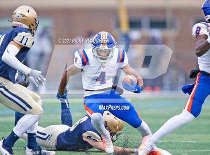 Thumbnail 2 in East St. Louis @ Lemont (IHSA Class 6A Quarterfinal) photogallery.