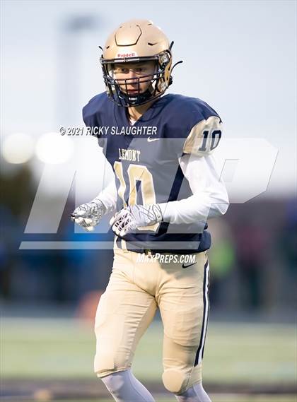 Thumbnail 3 in East St. Louis @ Lemont (IHSA Class 6A Quarterfinal) photogallery.