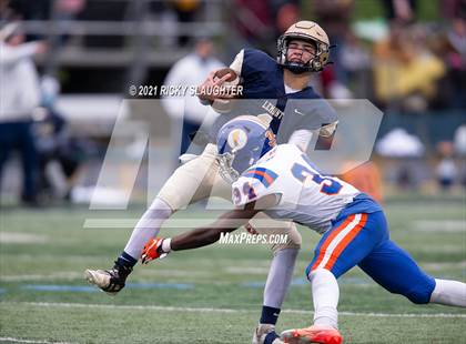 Thumbnail 2 in East St. Louis @ Lemont (IHSA Class 6A Quarterfinal) photogallery.