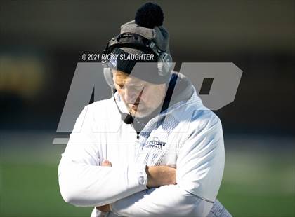 Thumbnail 1 in East St. Louis @ Lemont (IHSA Class 6A Quarterfinal) photogallery.